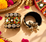 Load image into Gallery viewer, Black Embroidered Cowrie Cuff
