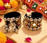 Load image into Gallery viewer, Black Embroidered Cowrie Cuff