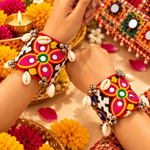 Load image into Gallery viewer, Pink Kutchi Embroidered Mirror Cuff