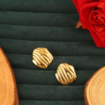 Load image into Gallery viewer, wave-texture-gold-stud-earrings-ser-186