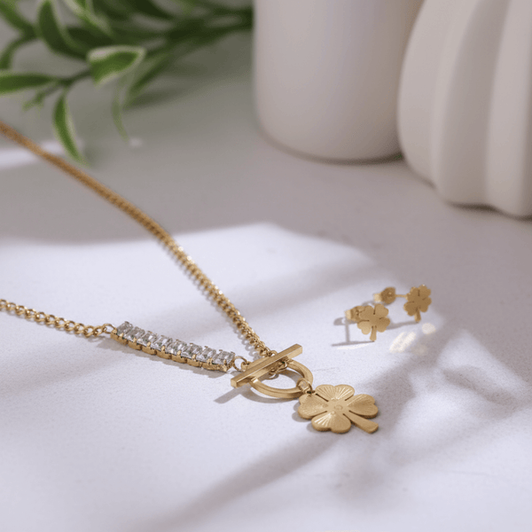 Four-Leaf Clover Good Luck Gold Necklace Set