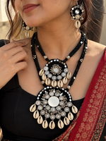Load image into Gallery viewer, Black Mirror Work &amp; Cowrie Shell 2-Layer Necklace Set
