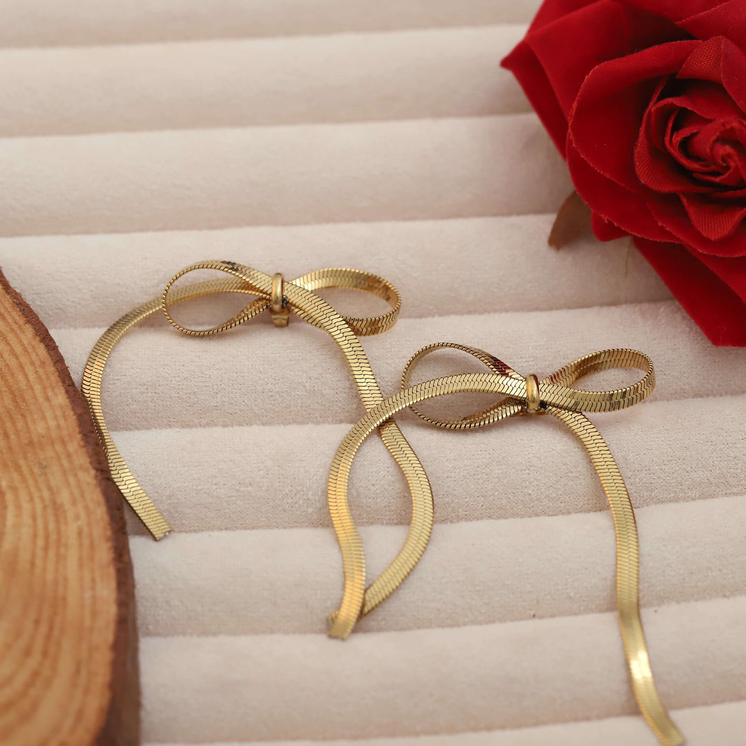 golden-ribbon-loop-earrings-seg-273