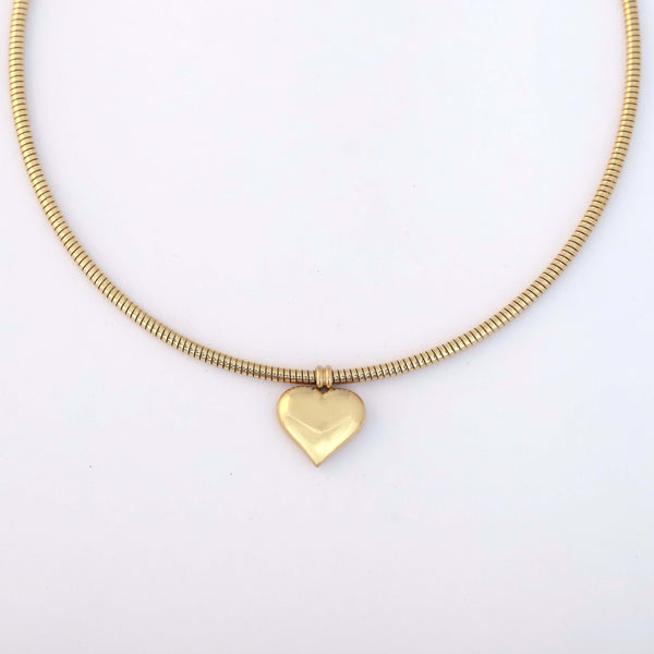 Golden Heart Charm Choker – Anti-Tarnish Stainless Steel Necklace