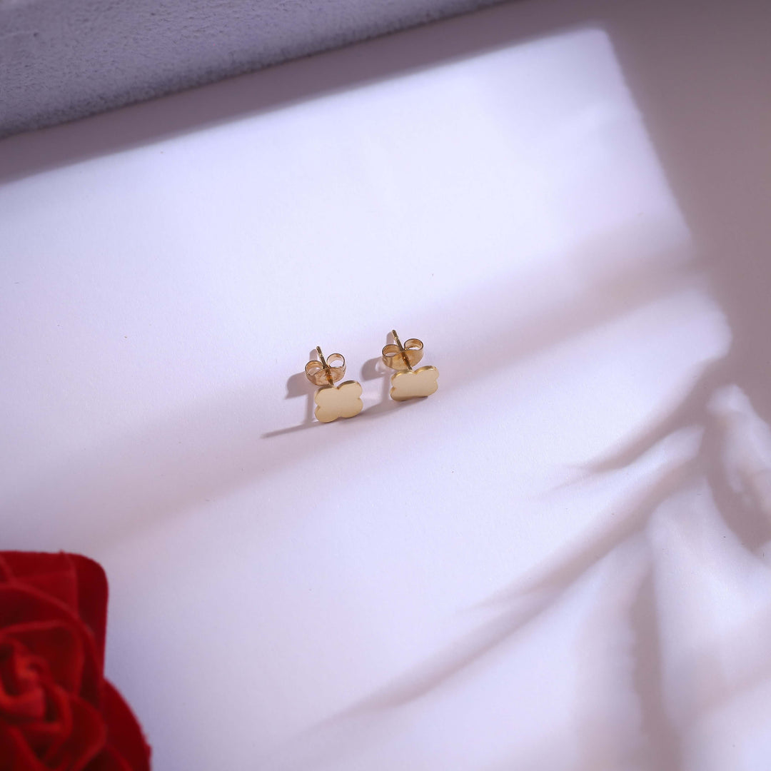 Elegant Clover Charm Necklace Set