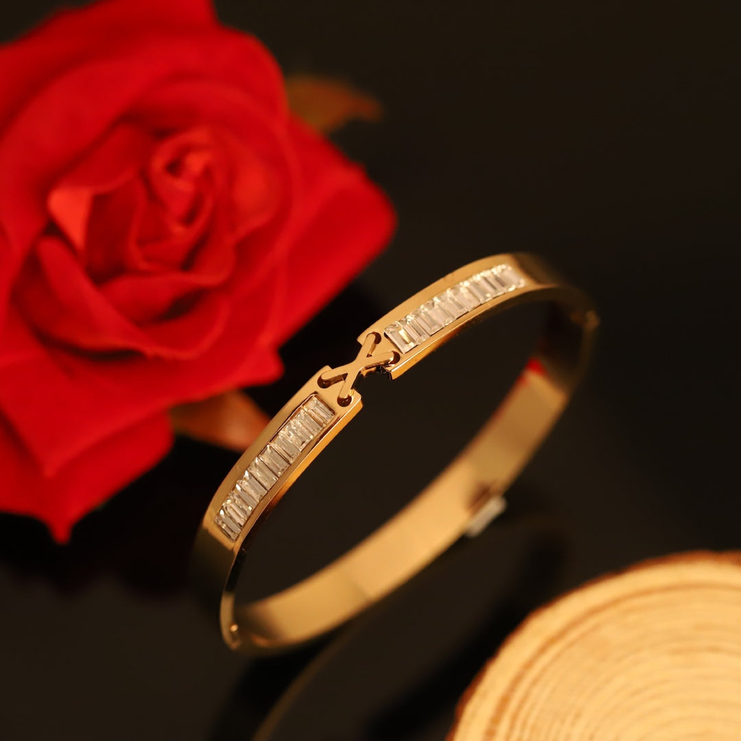 Crystal Baguette Elegance Bangle – Premium Anti-Tarnish