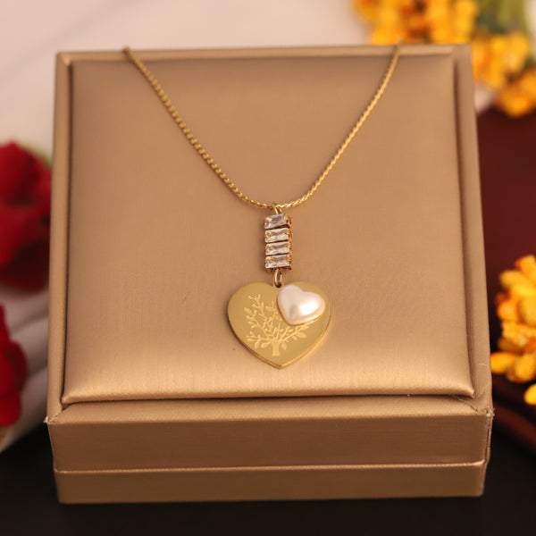 Pearl-Leaf Engraved Heart Pendant Necklace – Anti-Tarnish Gold