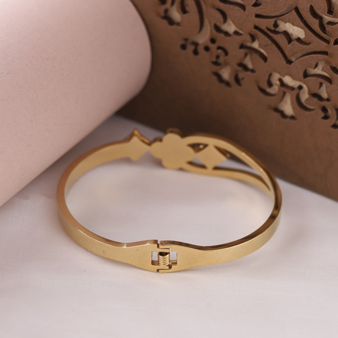 Louis Vuitton Black Clover Luxe Charm Bangle – Premium Anti-Tarnish