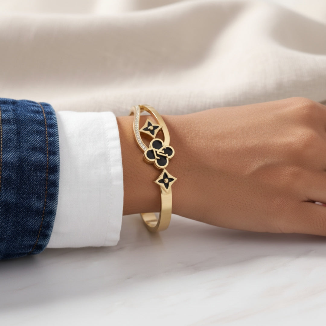 Louis Vuitton Black Clover Luxe Charm Bangle – Premium Anti-Tarnish