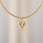 Load image into Gallery viewer, Sleek Golden Curved Heart Pendant Snake Chain Choker
